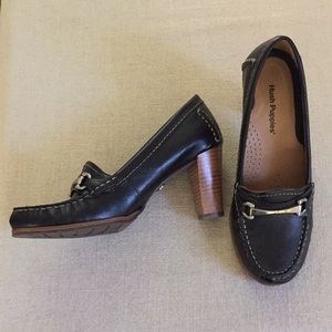 Black leather Hush Puppies casual dress pump